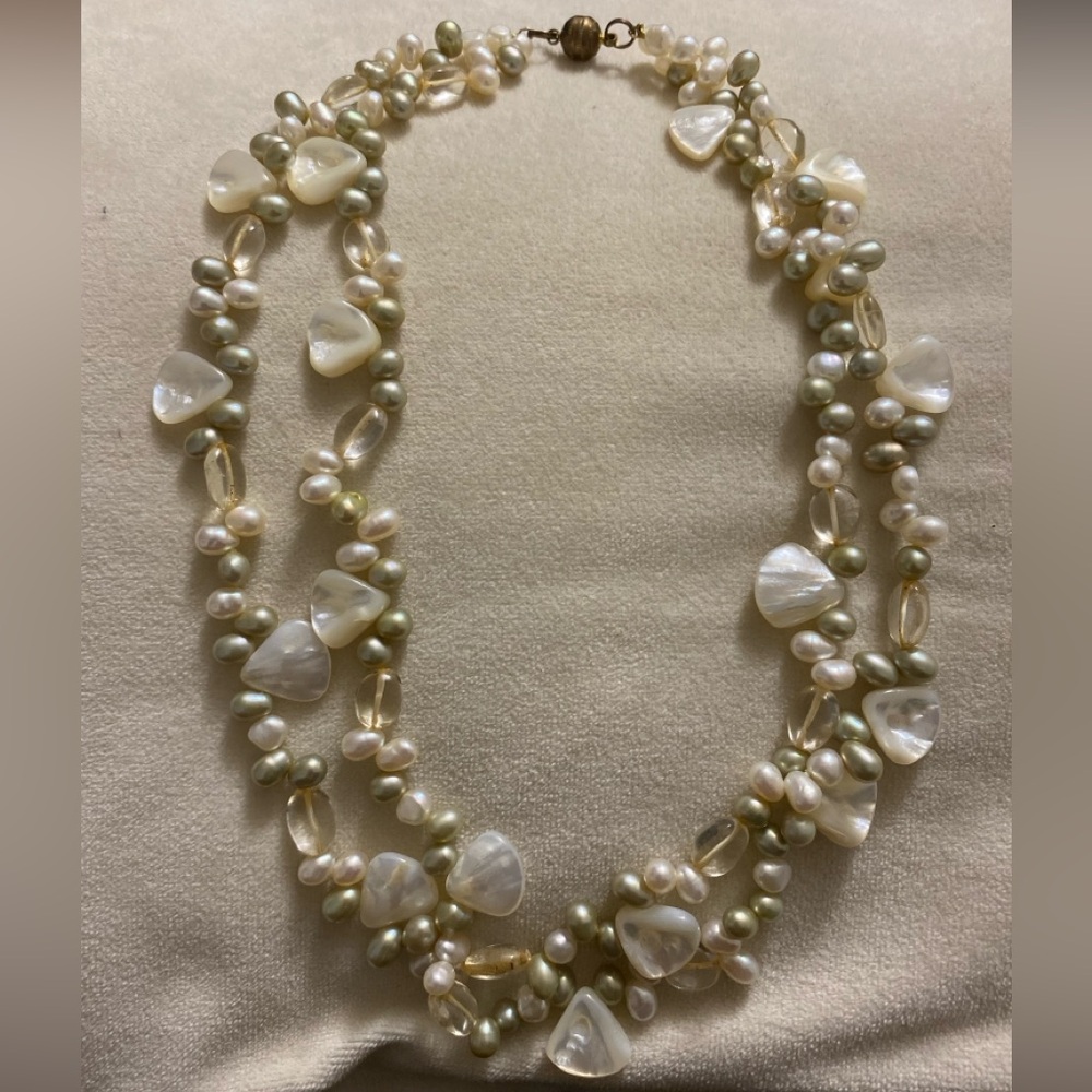Stunning Pearl and Shell Necklace
